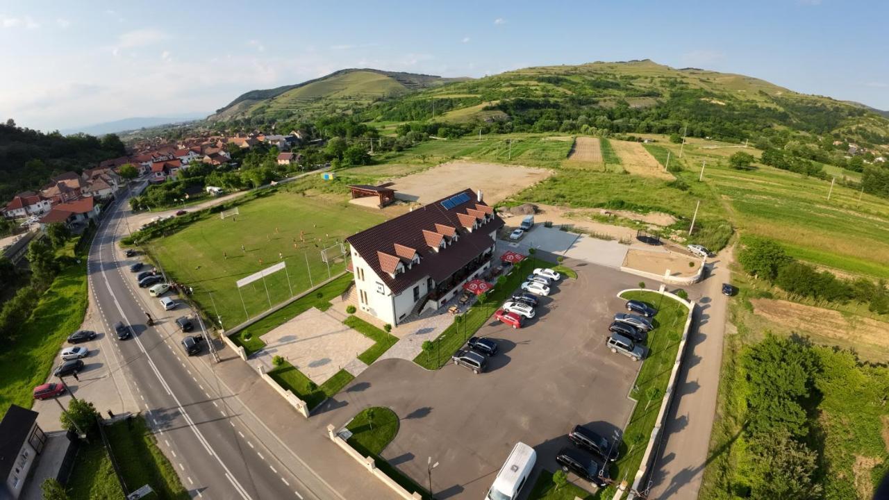 Martini Restaurant & Cazare Sebesel Εξωτερικό φωτογραφία